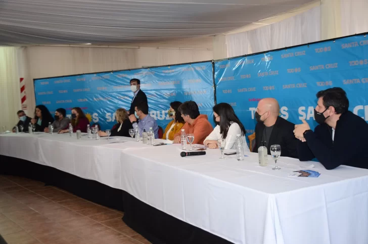 Los precandidatos del Frente de Todos recibieron “apoyo federal”