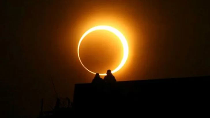 Mirá el eclipse en vivo por La Opinión Austral