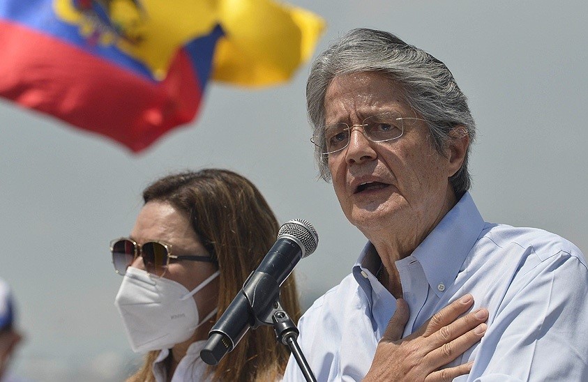 Lasso celebra su victoria y se declara “presidente electo” de Ecuador