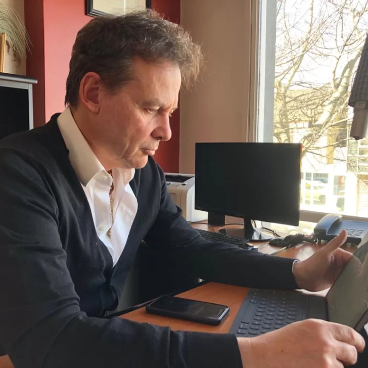 El senador Eduardo Costa fue derivado a Buenos Aires para su atención por Covid-19 El senador Eduardo Costa fue derivado a Buenos Aires para su atención por Covid-19