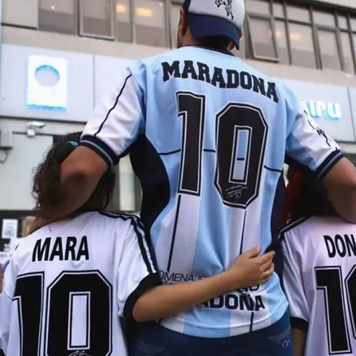 El hombre que le puso Mara y Dona a sus hijas tendrá un nuevo hijo el día de la muerte de Diego El hombre que le puso Mara y Dona a sus hijas tendrá un nuevo hijo el día de la muerte de Diego