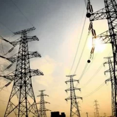 Generadoras eléctricas rechazaron el bono que quiere imponer Caputo para pagar deudas