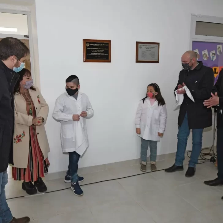 Gobierno inauguró la Escuela Primaria Provincial N° 30 en Julia Dufour y la Escuela Industrial N° 9 en El Calafate