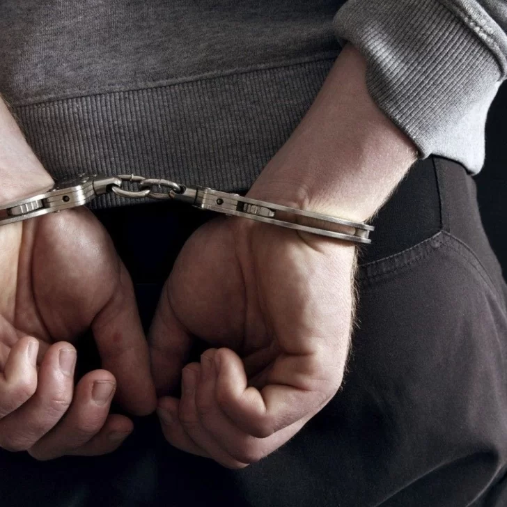 Condenaron a 8 años de prisión a un policía que le disparó a un joven y lo dejó sin caminar Condenaron a 8 años de prisión a un policía que le disparó a un joven y lo dejó sin caminar