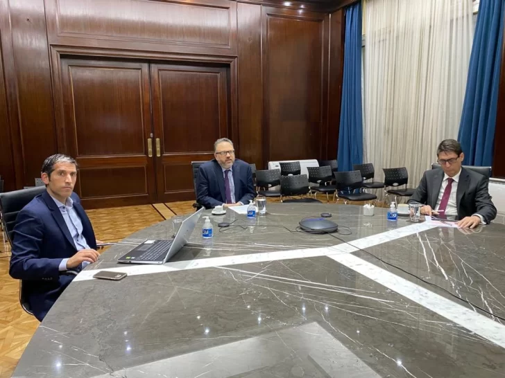 Kulfas presentó el nuevo plan para incentivar la producción y garantizar la demanda de gas por cuatro años