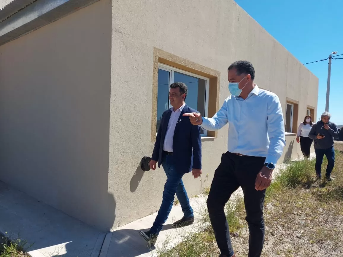 Eugenio Quiroga acompañó a Gustavo “Kaky” González en la inauguración de dos obras clave en Puerto Deseado