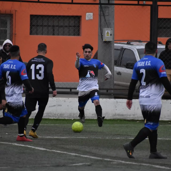Camioneros ganó 2-1 a Lamadrid en el arranque de la liga de los barrios