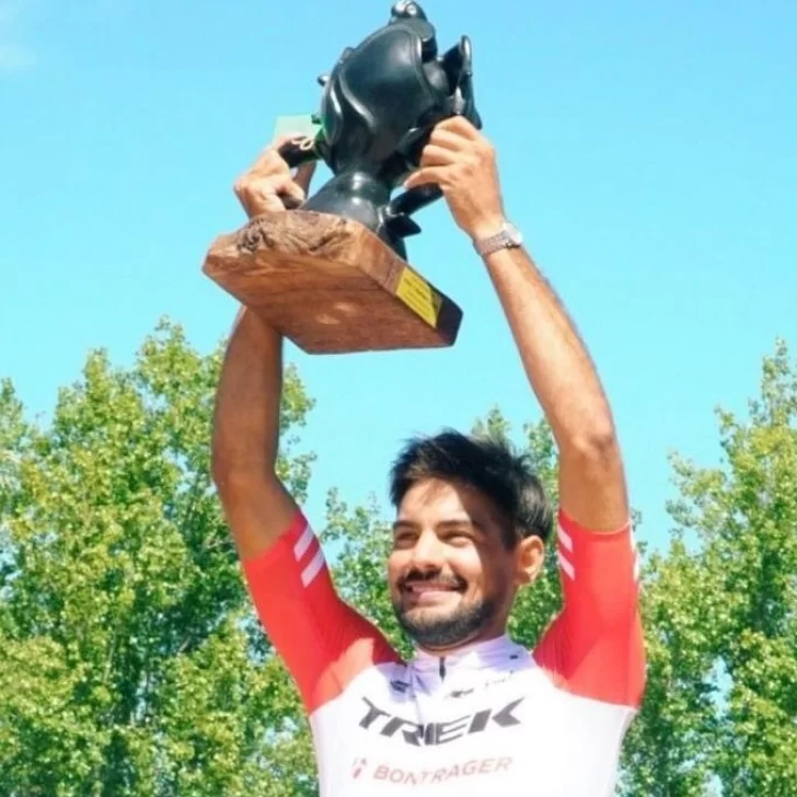 El ciclista de Santa Cruz Facundo Pérez Costa, campeón de Altas Cumbres