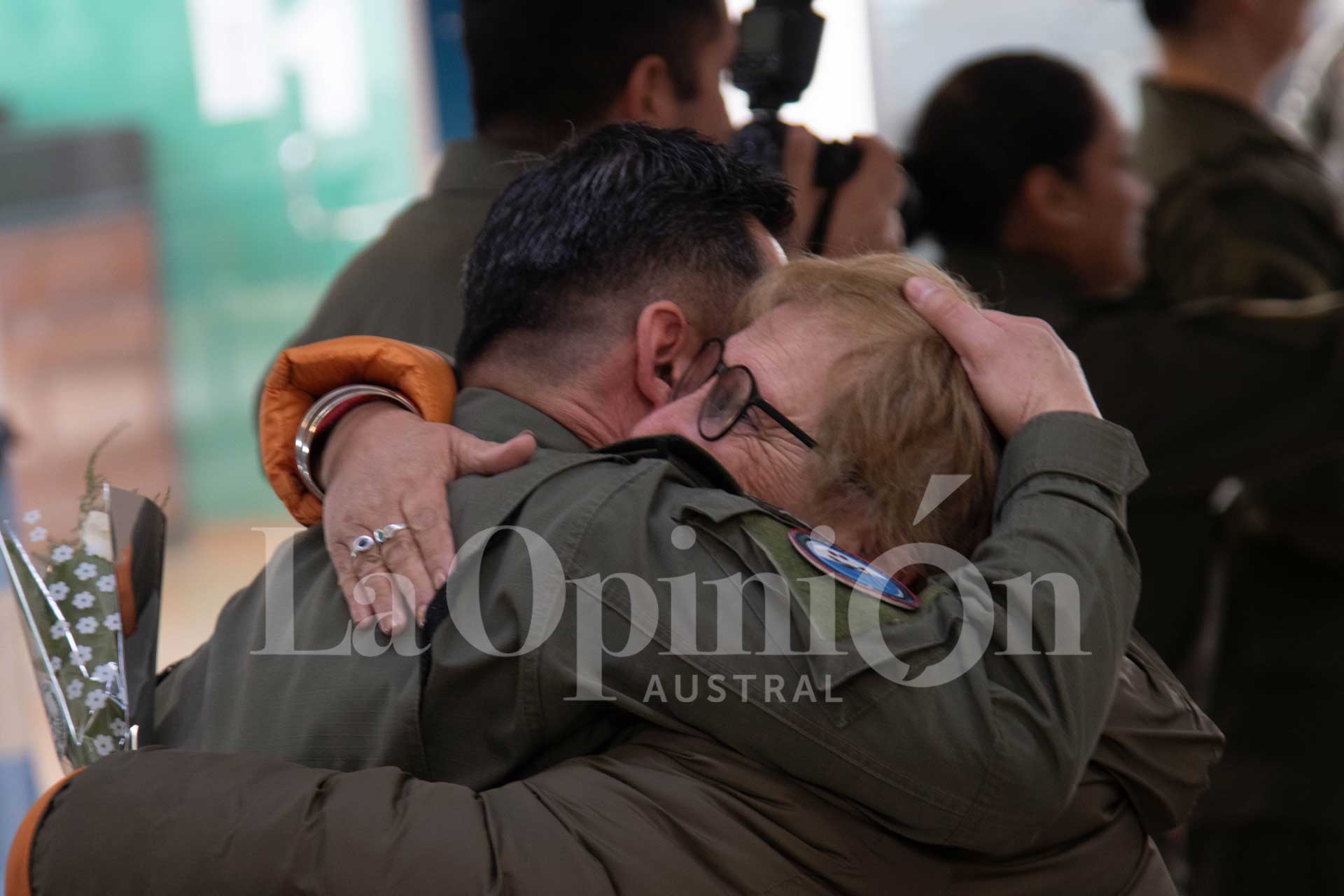 El viaje de los familiares de los héroes del Escuadrón Alacrán a las Islas Malvinas: “Ello son nuestros héroes, siempre van a serlo”