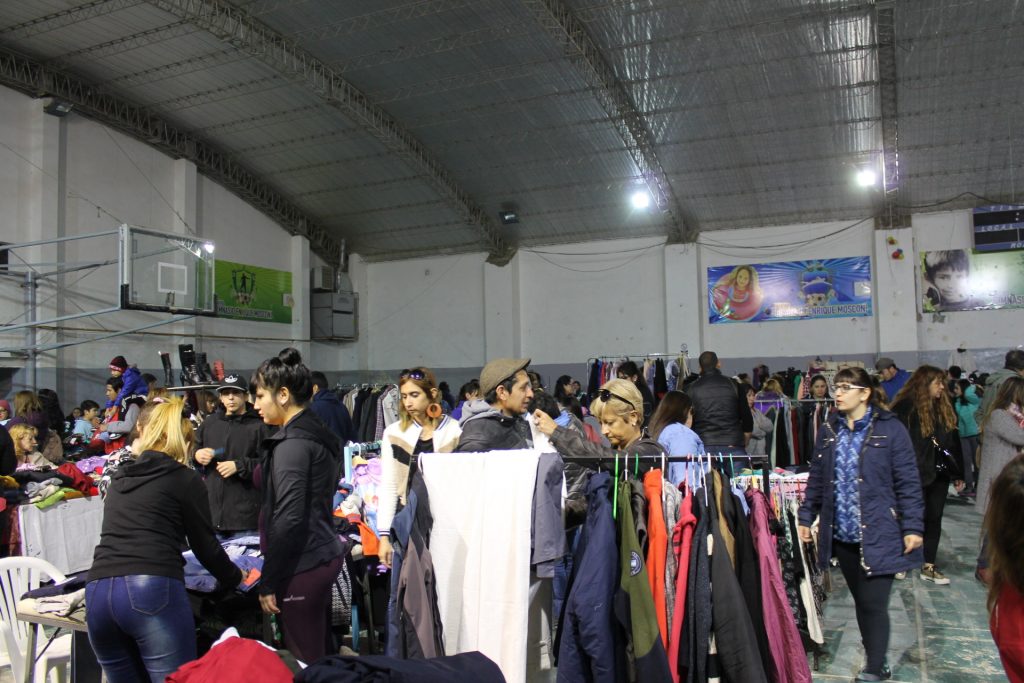6° Feria americana y de garaje 6° Feria americana y de garaje