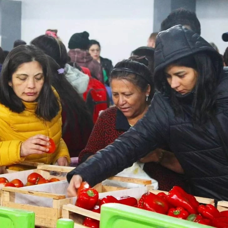 Con gran concurrencia se realizó una nueva edición de feria “A Tu Puerta”, que permite acceder a alimentos frescos y a precios accesibles