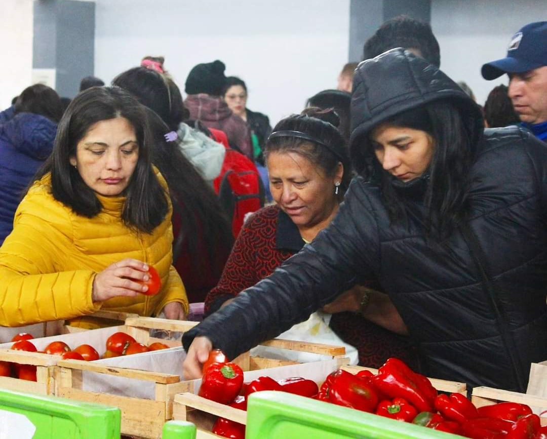 Con gran concurrencia se realizó una nueva edición de feria “A Tu Puerta”, que permite acceder a alimentos frescos y a precios accesibles