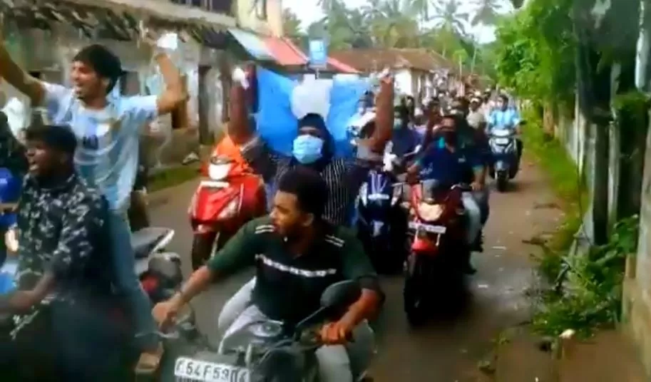 Video. Increíble: así festejaban el triunfo de Argentina ante Brasil en las calles de la India Video. Increíble: así festejaban el triunfo de Argentina ante Brasil en las calles de la India