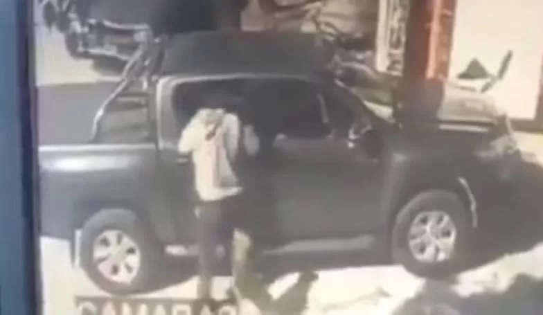 Video. “Firulais”, el perro justiciero que le mordió la cola a un ladrón y se hizo viral Video. “Firulais”, el perro justiciero que le mordió la cola a un ladrón y se hizo viral