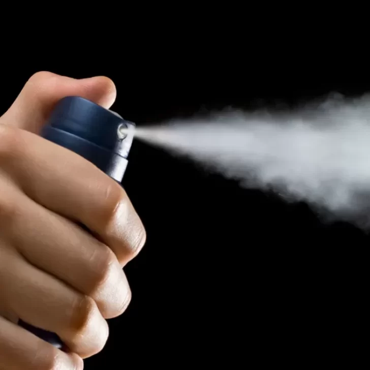 Inhalar desodorantes: el desafío viral que ha causado muertes en distintas partes del mundo 