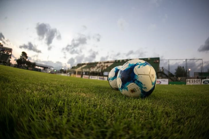 Jugadoras denunciaron ante la FIFA a un entrenador por acoso sexual y la AFA emitió un comunicado