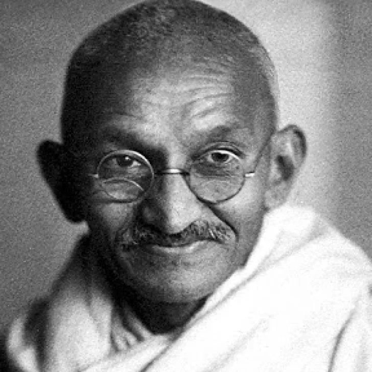 Subastaron en la ciudad de Londres los lentes pertenecientes al líder pacifista Gandhi por u$s340 mil