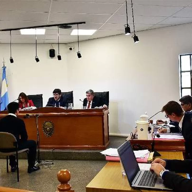 El comisario absuelto por el homicidio de Gerez vuelve a Caleta Olivia El comisario absuelto por el homicidio de Gerez vuelve a Caleta Olivia