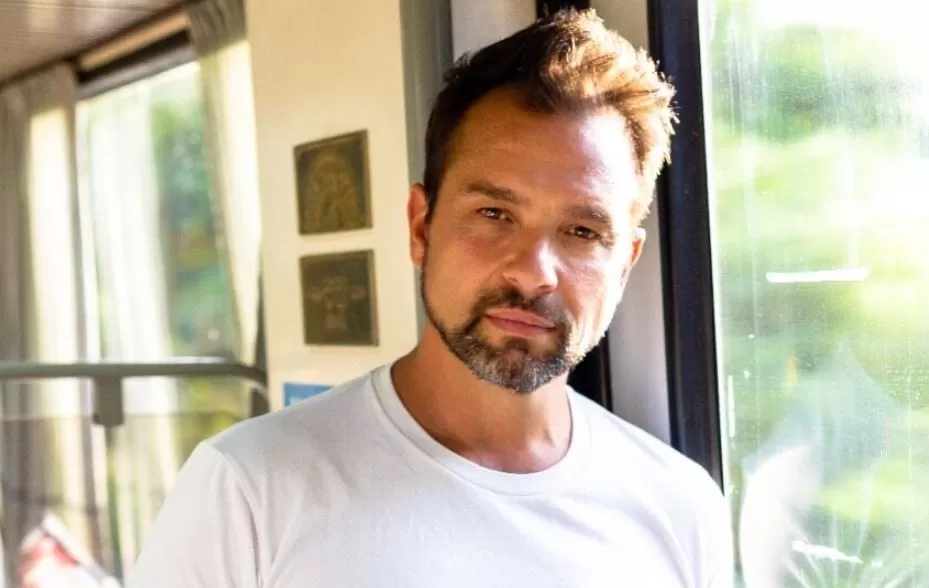 “Bombitas de agua”: la canción de Germán Barceló que habla de las infancias y emocionó hasta a Marcelo Tinelli “Bombitas de agua”: la canción de Germán Barceló que habla de las infancias y emocionó hasta a Marcelo Tinelli