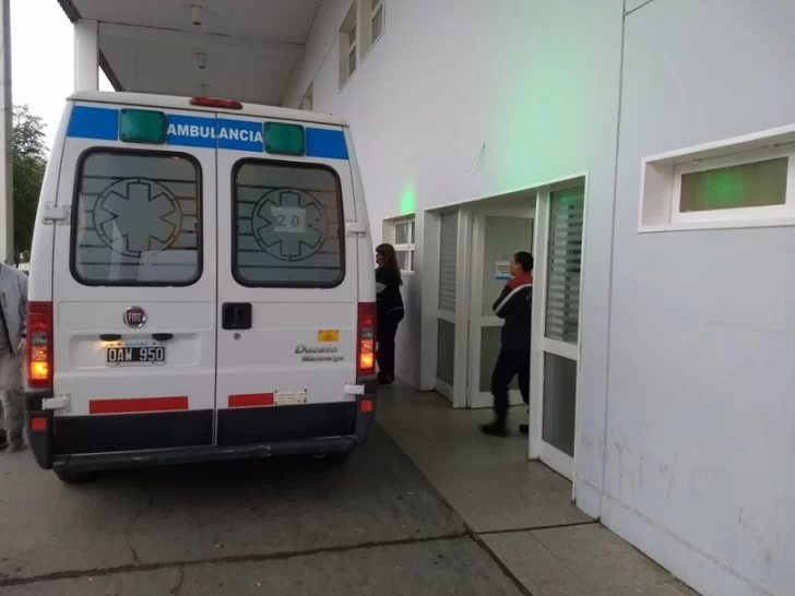 El ingreso a la guardia del Hospital Regional. FOTO: LA OPINIÓN AUSTRAL