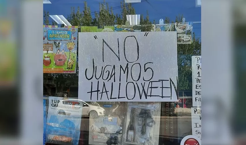 Polémica: un kiosco se opone a Halloween y apuntan a que no quiere dar caramelos a los niños Polémica: un kiosco se opone a Halloween y apuntan a que no quiere dar caramelos a los niños