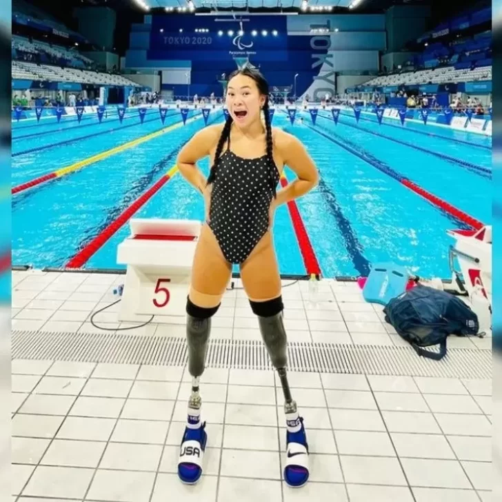 Sus padres se suicidaron con una bomba y ella sobrevivió: la increíble historia de una nadadora que compite en Tokyo 2020 Sus padres se suicidaron con una bomba y ella sobrevivió: la increíble historia de una nadadora que compite en Tokyo 2020
