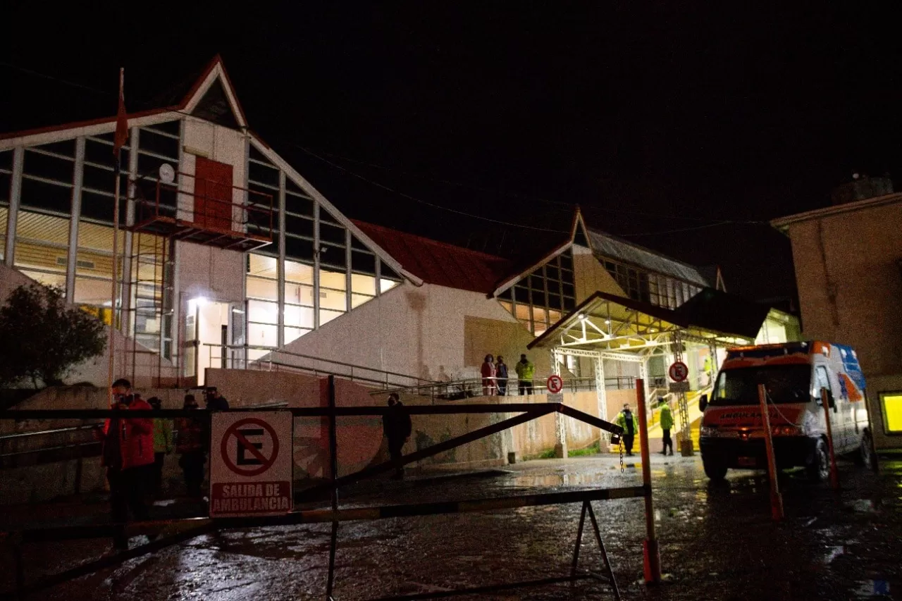 Acondicionan el Hospital Regional de Ushuaia tras el incendio Acondicionan el Hospital Regional de Ushuaia tras el incendio