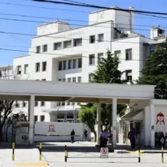 Una mamá denunció que le quisieron robar al bebé afuera del Hospital Regional: “No sé que habría pasado”
