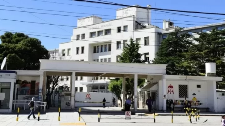 Una mamá denunció que le quisieron robar al bebé afuera del Hospital Regional: “No sé que habría pasado”