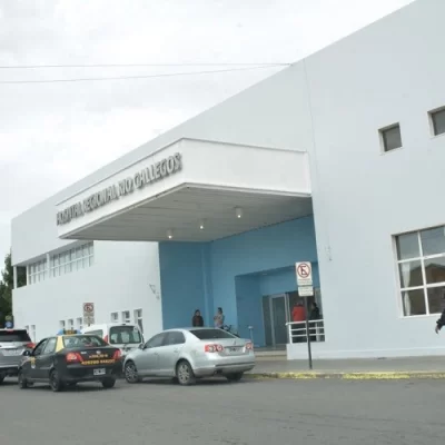 Solicitan dadores de sangre para el hombre arrojado desde una ventana en Río Gallegos
