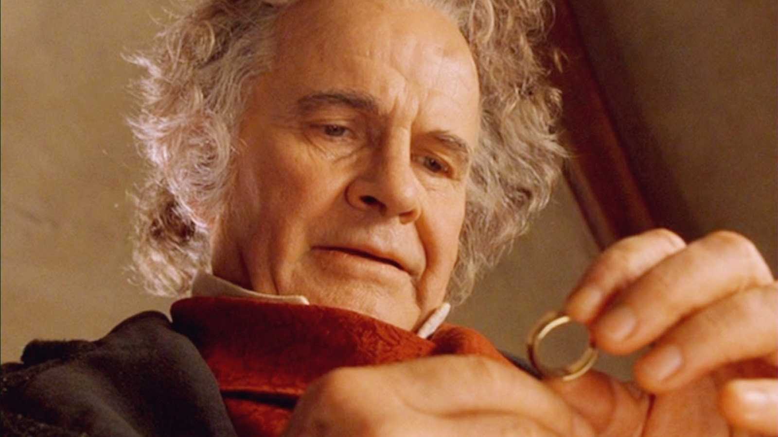 Murió Ian Holm, el actor que interpretó al hobbit Bilbo Bolsón de “El señor de los anillos”