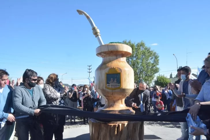 Quedó inaugurado el Monumento al Mate en Río Gallegos