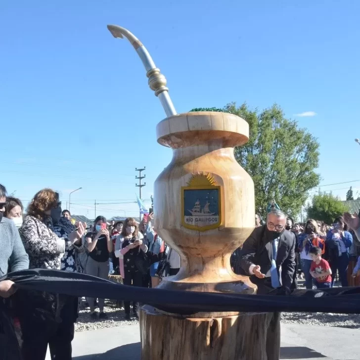 Quedó inaugurado el Monumento al Mate en Río Gallegos Quedó inaugurado el Monumento al Mate en Río Gallegos