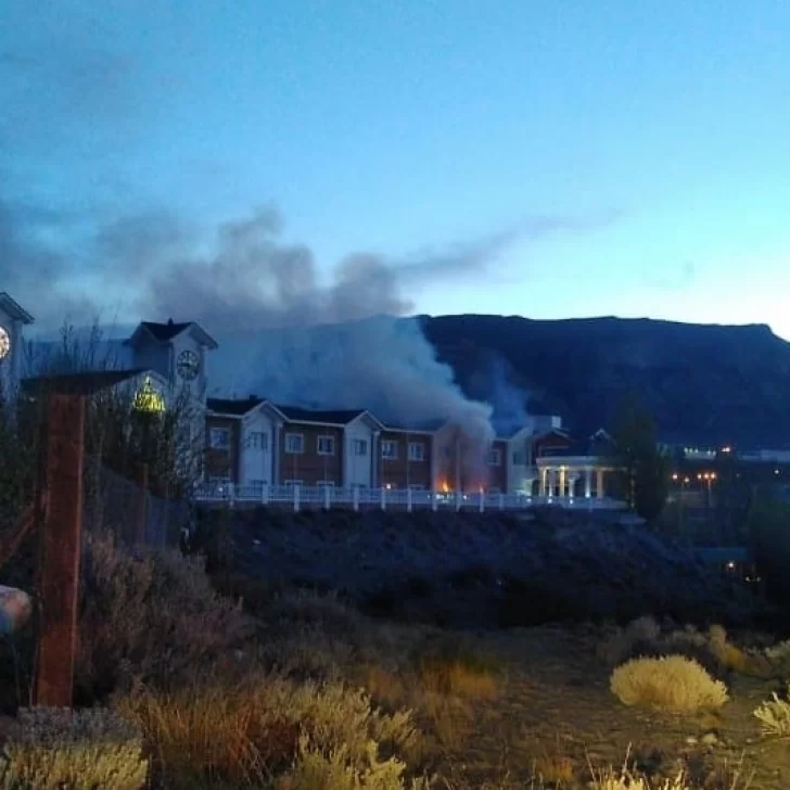 Por un cortocircuito, casi se prende fuego un hotel en El Calafate