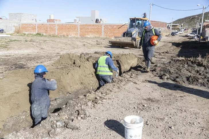 juan-pablo-luque-recorrida-obras-comodoro-656-3-728x485 juan-pablo-luque-recorrida-obras-comodoro-656-3-728x485