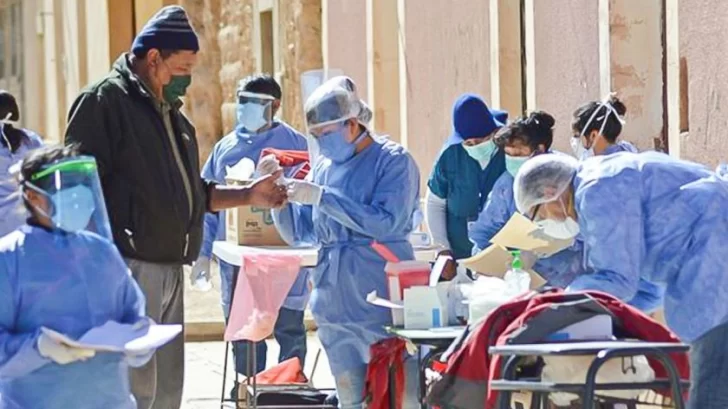 6.902 nuevos contagios y 156 muertes por coronavirus en Argentina