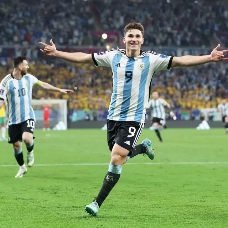Video. Julián Álvarez anotó el segundo gol ante Australia y Argentina festeja Video. Julián Álvarez anotó el segundo gol ante Australia y Argentina festeja