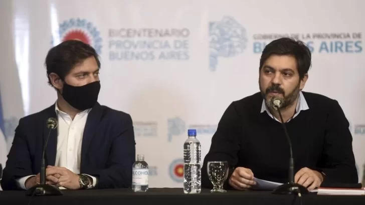 Pase sanitario: Axel Kicillof analiza prohibir el ingreso a bares y restaurantes a quienes no estén vacunados