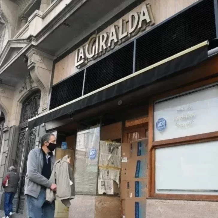 Video. Vuelve a abrir La Giralda, uno de los bares más históricos de la Ciudad de Buenos Aires