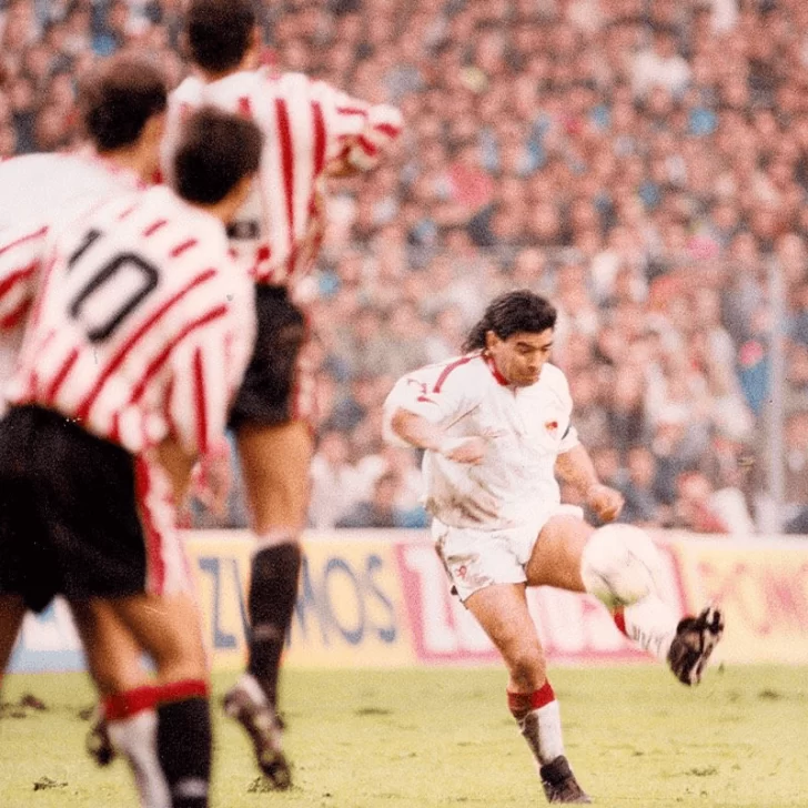 A 28 años del debut de Diego Maradona en el Sevilla A 28 años del debut de Diego Maradona en el Sevilla