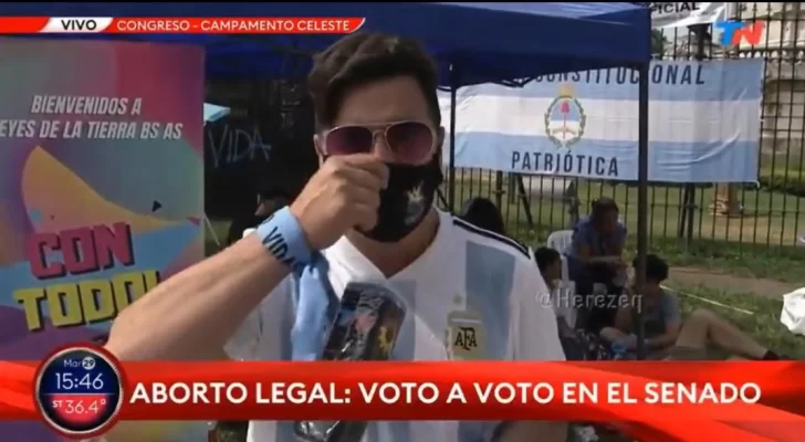 Argumento antiaborto que se convirtió en un ‘meme’ por la respuesta de “La Petisa”