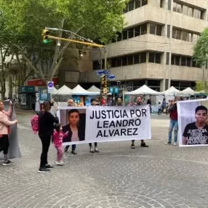 Denuncian que la abogada de la familia Leandro Álvarez no puede acceder a la causa que investiga la muerte en Mendoza Denuncian que la abogada de la familia Leandro Álvarez no puede acceder a la causa que investiga la muerte en Mendoza