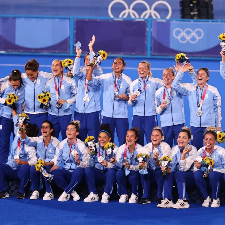 Orgullo nacional: Las Leonas lograron la medalla de plata en los Juegos Olímpicos de Tokyo Orgullo nacional: Las Leonas lograron la medalla de plata en los Juegos Olímpicos de Tokyo