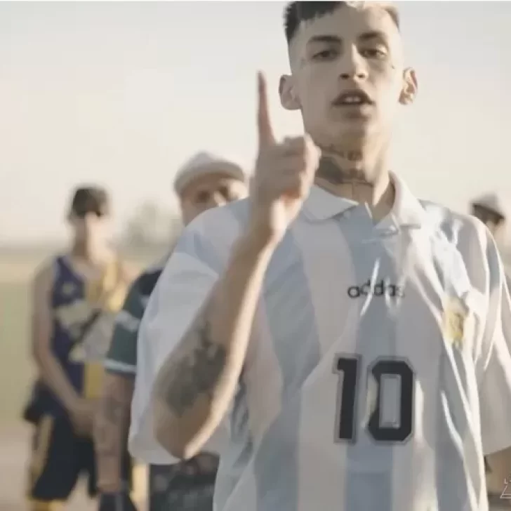 Video. Homenaje a Maradona: L-Gante hizo su versión de “La mano de D10s” Video. Homenaje a Maradona: L-Gante hizo su versión de “La mano de D10s”
