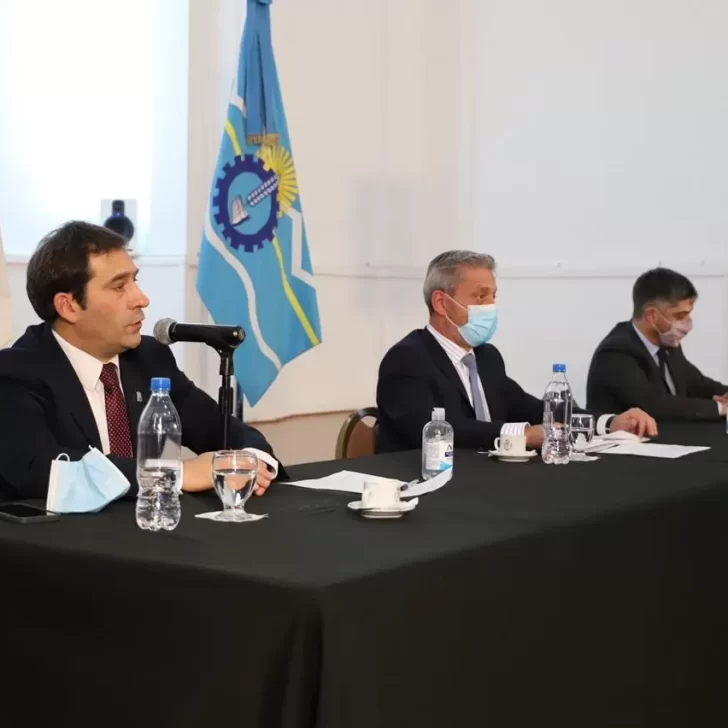 Se licitó la obra de emisarios marinos: “Estamos cumpliendo con la ciudad y los comodorenses”, manifestó Juan Pablo Luque