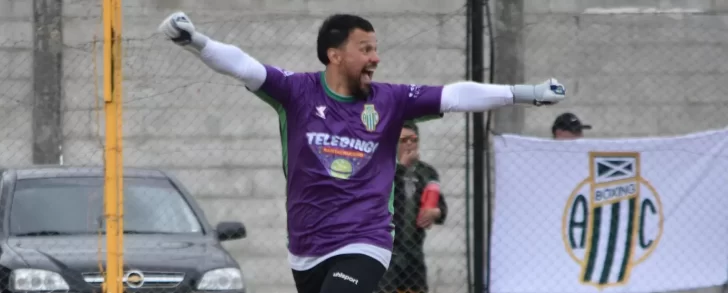 “Mono” Martínez, arquero de Atlético Boxing Club: “Todos los partidos son ásperos en esta categoría”