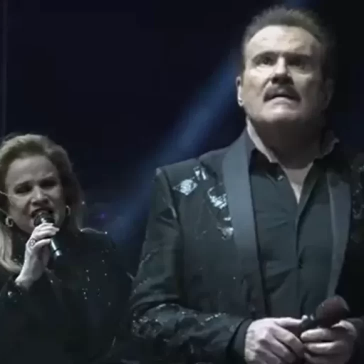 El dúo Pimpinela entregó al público la interpretación de grandes éxitos en el Festival Aniversario de Río Gallegos El dúo Pimpinela entregó al público la interpretación de grandes éxitos en el Festival Aniversario de Río Gallegos