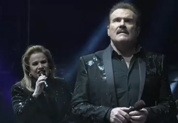 El dúo Pimpinela entregó al público la interpretación de grandes éxitos en el Festival Aniversario de Río Gallegos El dúo Pimpinela entregó al público la interpretación de grandes éxitos en el Festival Aniversario de Río Gallegos