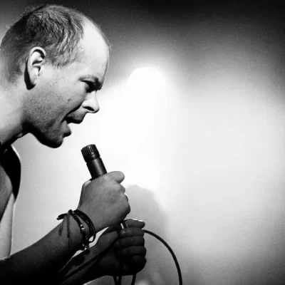 Un día como hoy: fallece Luca Prodan, cantante de la banda revolucionaria del rock nacional, Sumo