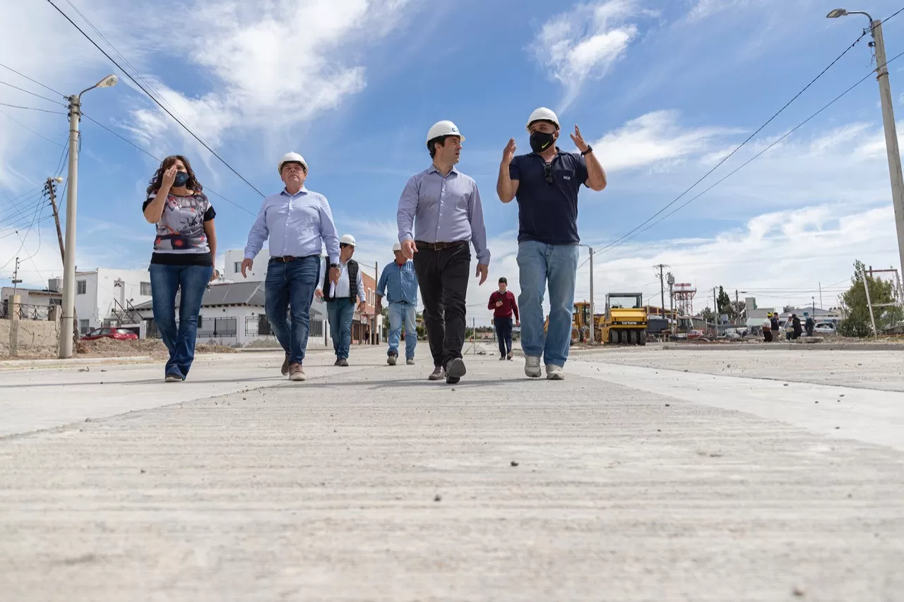 Luque: “Nuestra premisa es mejorar cada uno de los barrios de Comodoro” Luque: “Nuestra premisa es mejorar cada uno de los barrios de Comodoro”
